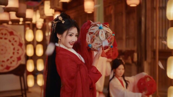 เหมาเสี่ยวถง | เวอร์ชันเต้นเต็ม น้องสาวศิษย์ในชุดแดง