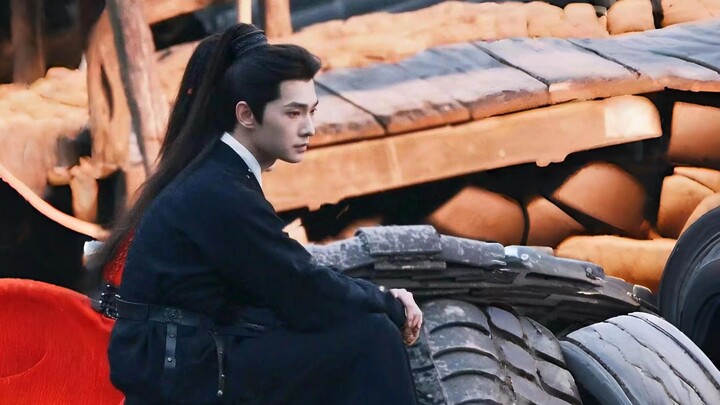 โอ้โห เพิ่งเริ่มถ่ายได้ไม่กี่วัน ฉันกลับมาทำความรู้จักกับลุคชุดโบราณของพี่คนนี้อีกครั้ง! ภาพหลุดเจ๋ง