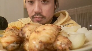 ASMR EATING SOUNDS OVEN BAKED PESTO CHICKEN WINGS & POTATOES 🥔