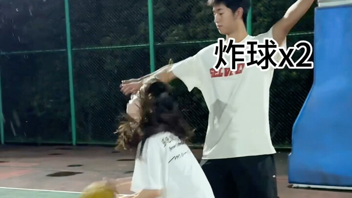 大力炸球！她的投篮技术让人惊叹不已！