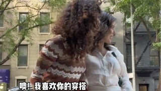 在纽约街头拍穿搭视频 偶遇同样很会穿搭的女生