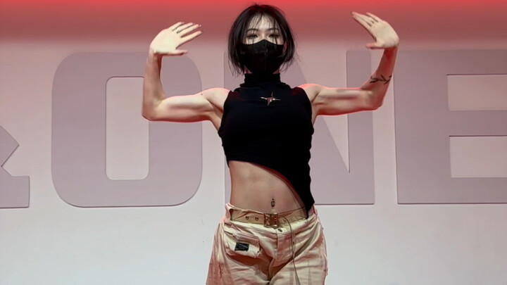 The dance "The Hydra" — two words: super fierce.