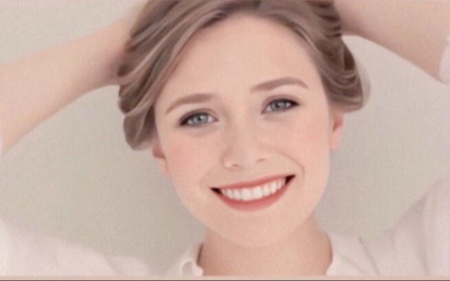 Elizabeth Olsen mixed cut