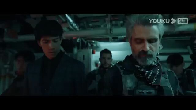 The mutant cockroaches that can eliminate the garbage invade the ship and begin to purge the humans!