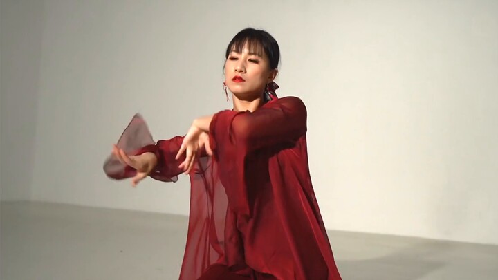 I didn't recognize the sound of suona when I first heard it, but I felt like a person in a coffin wh