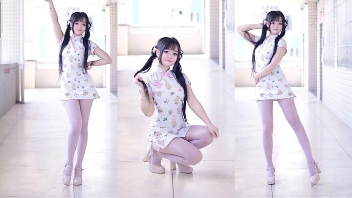 Peach blossom cheongsam, petite and adorable~