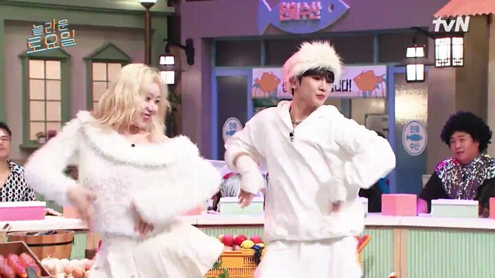 Key and Li Cailing in Jennie's "Mantra"