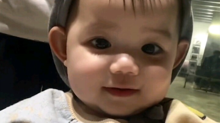 "This terrible mood was unexpectedly healed by adorable little humans!!"