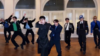 Stray Kids Chk Chk Boom Dance Challenge