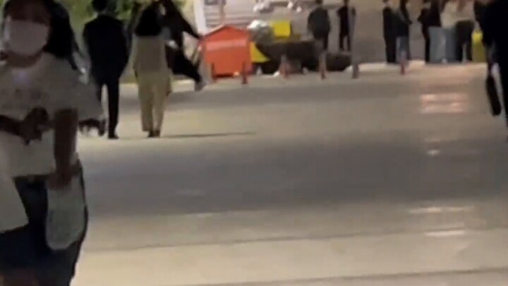 "Bertemu Kang Seul-gi dan Han So-hee dalam Satu Hari - Kisah Aneh dan Bahagia yang Tak Berasal dari 