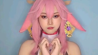 Yae Miko Cosplay 🦊🩷