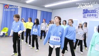 [Liu Yuxin popping] Oh my god! After 800 years, I finally saw a video of Liu Yuxin teaching a poppin