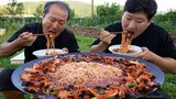 쫄깃한 쭈꾸미와 소면 가득 넣은 매콤한 쭈꾸미 볶음 먹방! (Stir-fried Jjukkumi with noodles) 요리&먹방!! - Mukbang eating show
