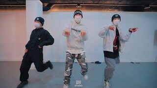 【超过瘾！坠爱的男银们用街舞表达快乐】Hyunse&SIAM&RICO合作帅气律动urban！“ WOOP WOOP”（LOYAL CHUMPS）
