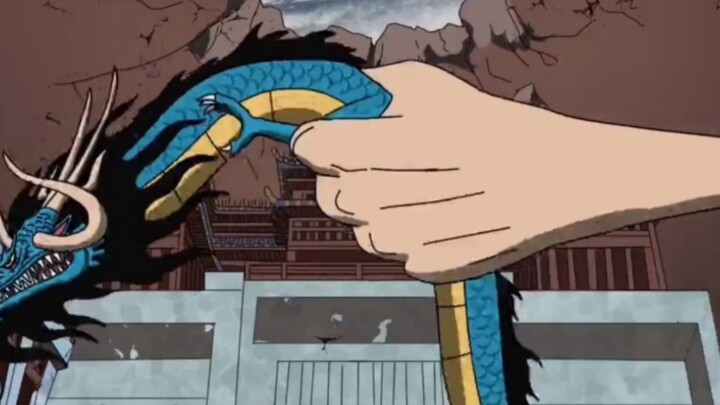 Fan animation: The sun god Luffy is holding Kaido, it's as fun as catching a loach!