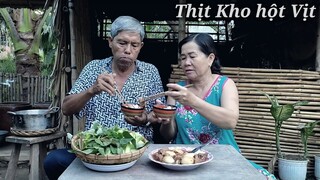 Rau Muống Sông, Ngó Lục Bình Chấm Với Thịt Kho Hột Vịt Ngon Lắm À Nghen | CNTV #52