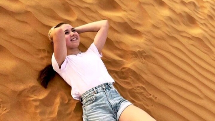 【فاليفا】 تتفاعل مع ساشا، المصباح السحري متصل بالإنترنت