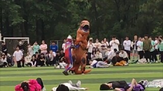 บางสิ่งบางอย่างดูเด็กเกินไปสำหรับนักเรียนประถม แต่เหมาะสำหรับนักศึกษามหาวิทยาลัย