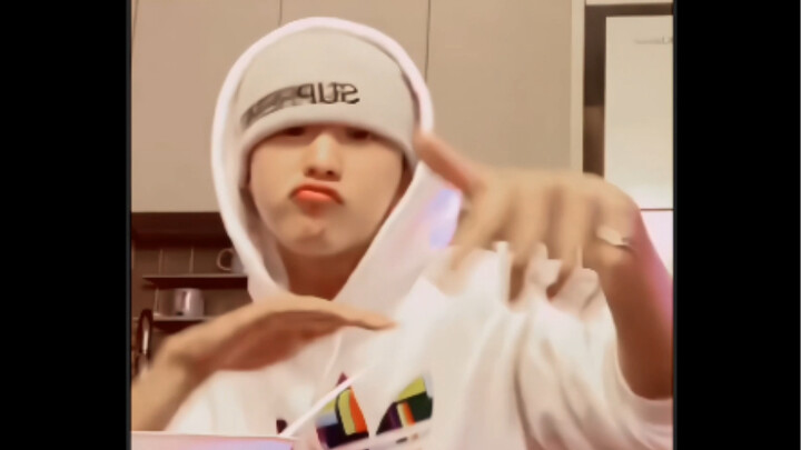 [Seventeen’s Kwon Soon-young] It’s me, the little mouse—no more eyeliner