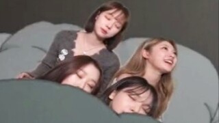 【الفريق النسائي لبيع المنتجات يتحول إلى بث مباشر أثناء النوم】