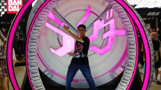 上海CCG展会现场官方展台上的变身