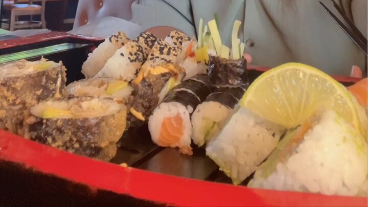 Mukbang Sushi Speed Challenge 🥰😘