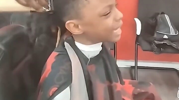 พ่อโกนผมลูกชายจนโล้น สรุปแล้วถูกหรือผิดกันแน่?