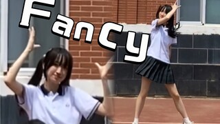 Cô bé này thật thà, không hề giả tạo | Hai cô gái tóc đuôi ngựa và bài hát song ca sôi động "Fancy" 
