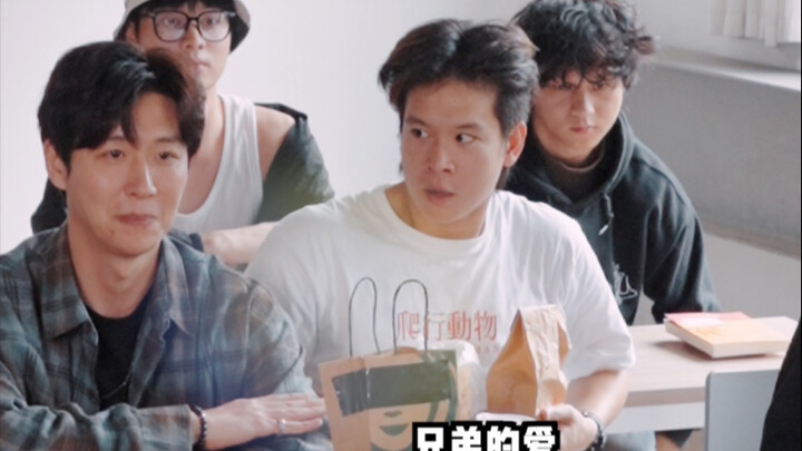 Roommate level: ultimate comfort, maxing out the feels!