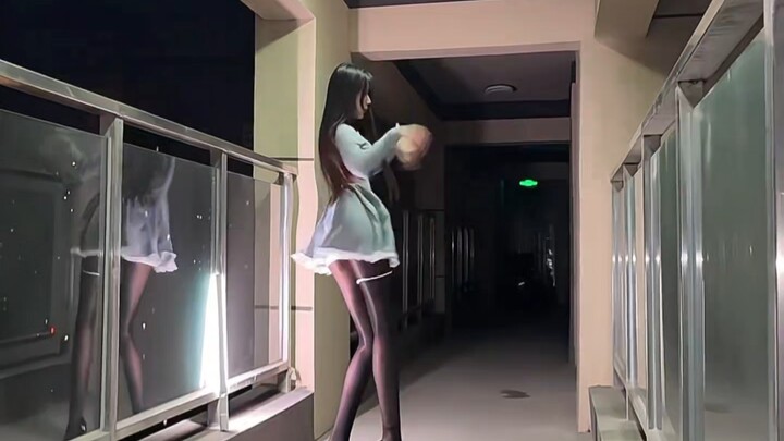 【Huanhong Sect Holy Maiden Recruitment Plan No. 350】Yi Xiao Zhi