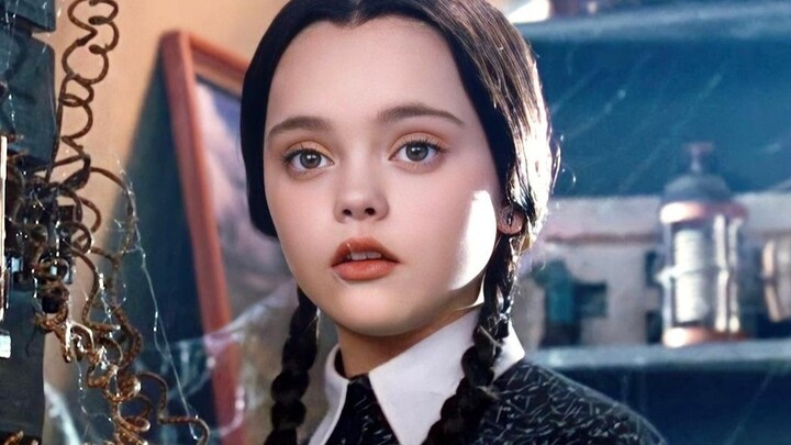 Wednesday dari Keluarga Adams yang jenaka, keren, dan jarang tersenyum