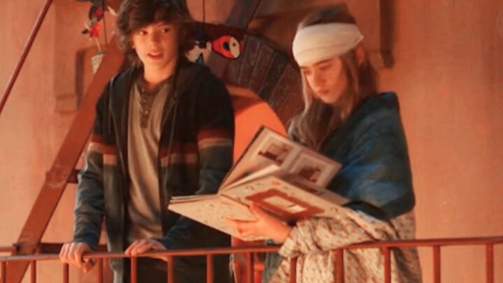 Benar-benar jago memotret! Selalu terharu melihat kemesraan dan kikuknya cinta pertama! Perasaan gad