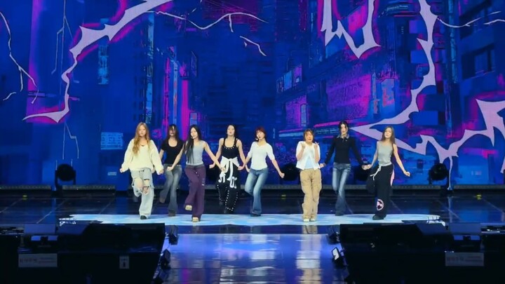 Hearts2Hearts  'Electric Shock' Stage Rehearsal (Original Song by f(x))