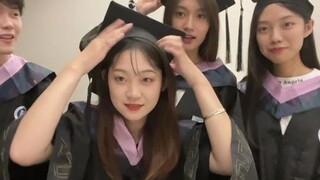 文案我改了又删，删了又改，最后只有四个字：我舍不得