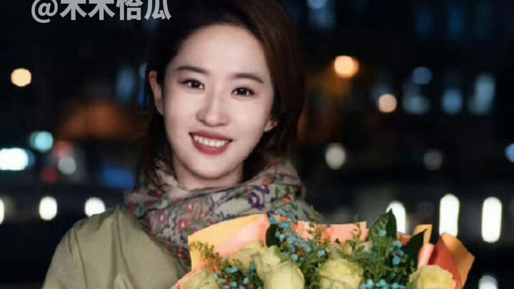 Liu Yifei’s new drama has wrapped, and she’s once again gifted LV bags~