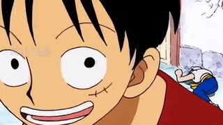 Reaksi Luffy terhadap masing-masing Empat Kaisar Luffy tidak takut pada siapa pun