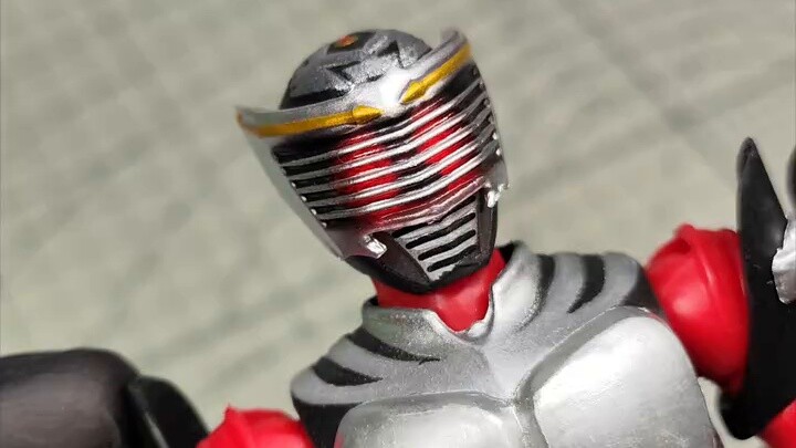 〖KO Dragon Knight SHF〗Tampilan fisik dan berbagi