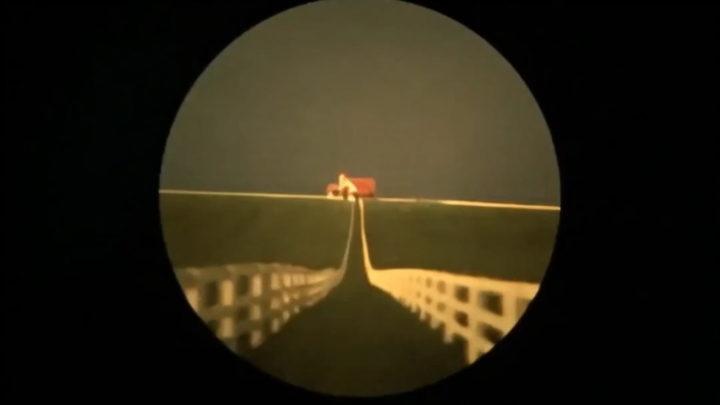 [AI Video] A little house spotted during an eye exam—let’s have the AI walk over and see what’s insi