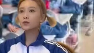 Guru menempatkan saya di baris pertama karena suatu alasan