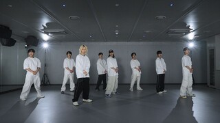 【Stray Kids】 Video Latihan Menari "Walkin On Water".