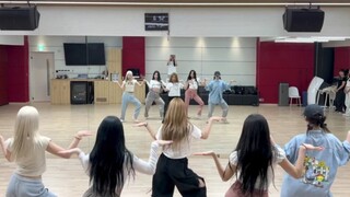 【ITZY】练习室是手机拍的！CAKE练习室MV镜面版！