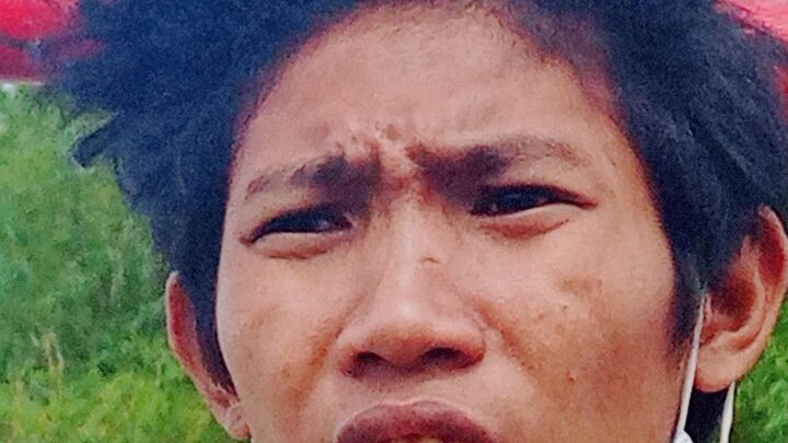 Kay ganda ng ngiti nila 😅😂