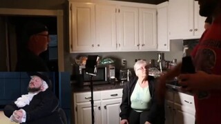 Traitor (Larry's Lounge Remix feat. Aunt Jackie) Webber's Reaction