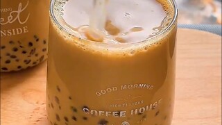 Cuacanya terlalu dingin, aku akan membuatkanmu teh susu.