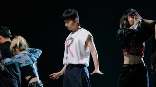 【Zhang Jie】Wow, Zhang Jie's dance solo is amazing! No wonder he's called a singing and dancing artis