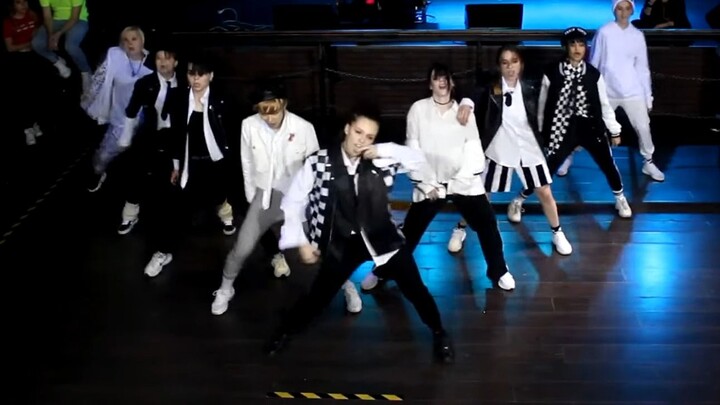Sisters can be manly too! Russian girl performs an amazing indoor stage version of NCT 127's "Cherry