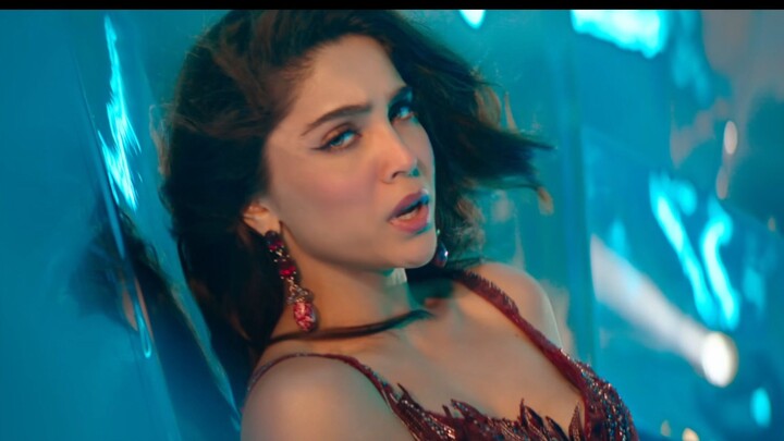 Taras__Munjya__Sharvari_Abhay_Verma__S achin-Jigar,_Jasmine_Sandlas_Amitabh_Bhatt acharya(2160p).mp4