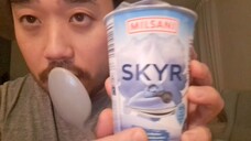 Lid Licking Blueberry Skyr Yoghurt - Asmr Eating Sounds