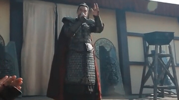 Director: The crew was so broke they had no choice but to invite Zhu Di himself to play the role!