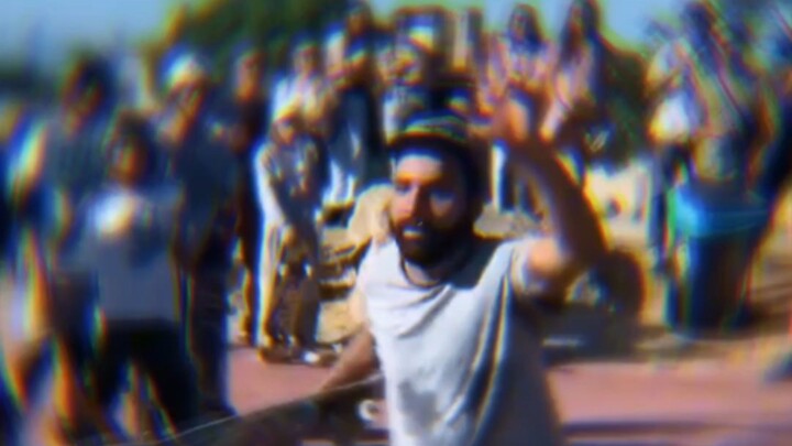 "Stand up and you're alive; connect them and it's a move."